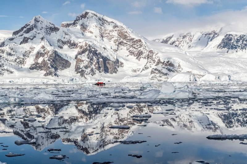 Antarctique Emblématique : l’expérience ultime du continent blanc en croisière d’expédition PONANT
